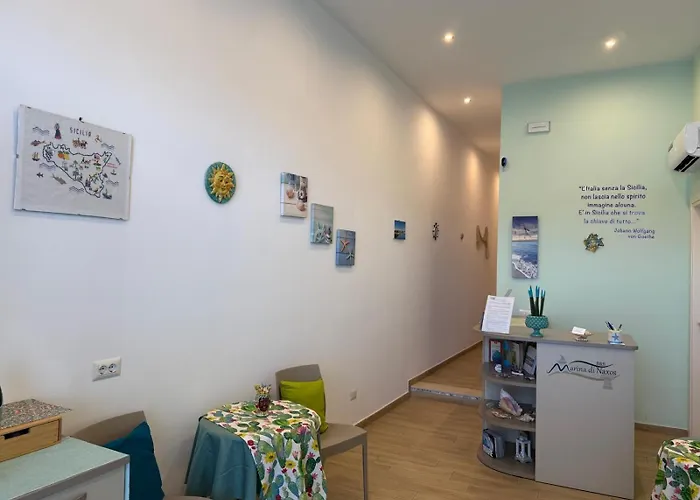 Marina Di Naxos Bed and breakfast 3*